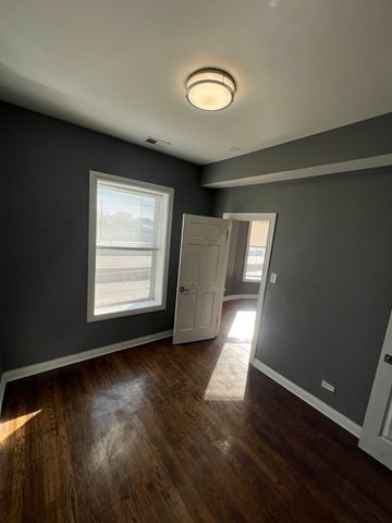 5354 S Wells Street, Chicago, IL 60609