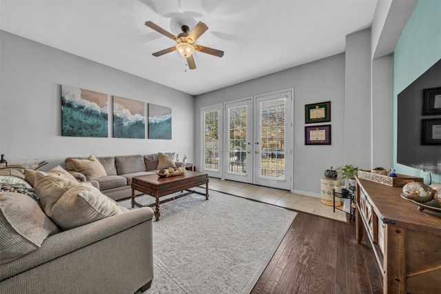 1025 W 10th Street 2105, Fort Worth, TX 76102