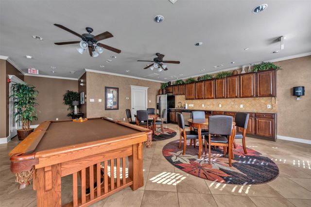 1025 W 10th Street 2105, Fort Worth, TX 76102