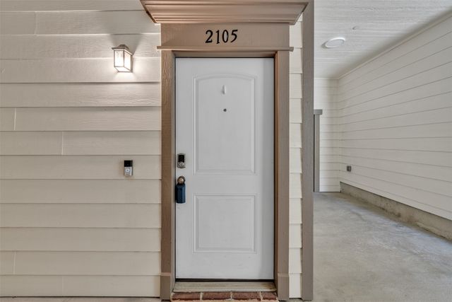 1025 W 10th Street 2105, Fort Worth, TX 76102