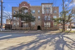 1025 W 10th Street 2105, Fort Worth, TX 76102