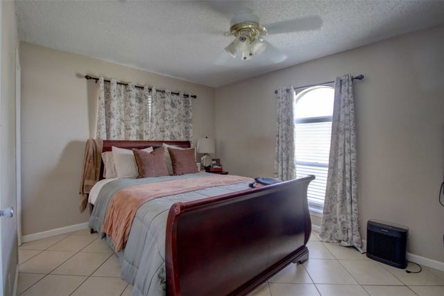 1914 Starling Court, Cleburne, TX 76033