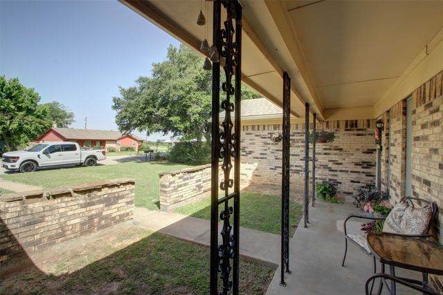 1914 Starling Court, Cleburne, TX 76033