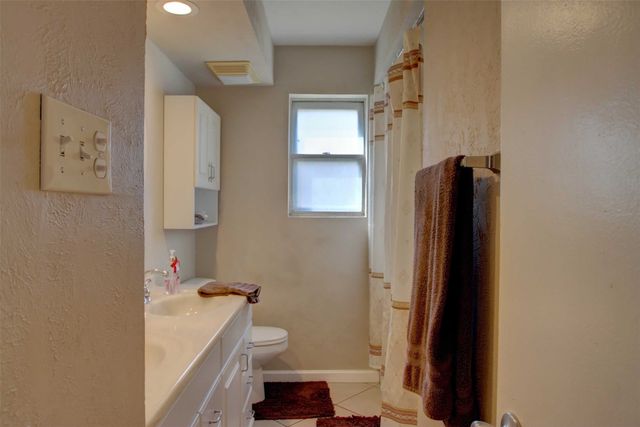 1914 Starling Court, Cleburne, TX 76033