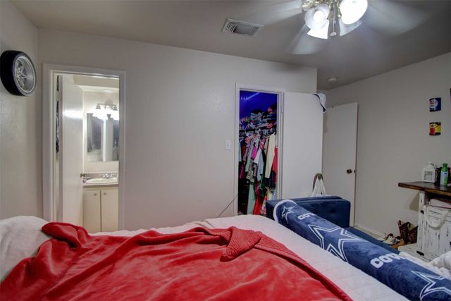 1914 Starling Court, Cleburne, TX 76033