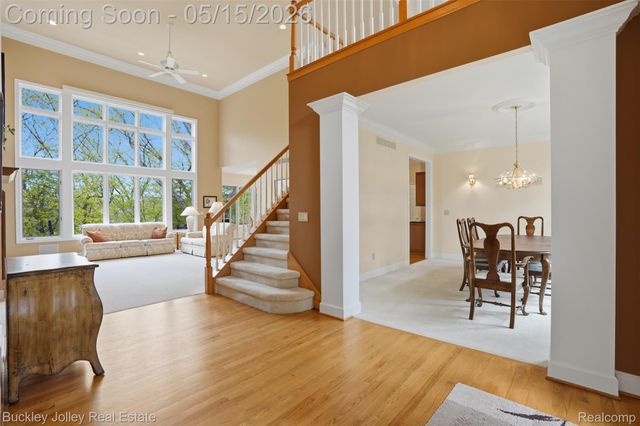 7919 Alta Vista Drive, Hamburg Township, MI 48169