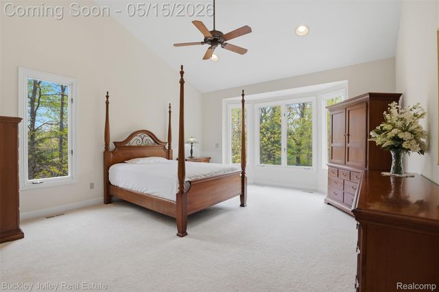 7919 Alta Vista Drive, Hamburg Township, MI 48169