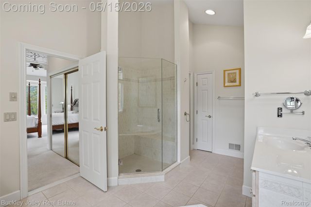 7919 Alta Vista Drive, Hamburg Township, MI 48169