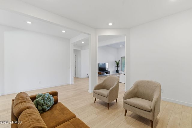 3736 W LODGE Drive, Laveen, AZ 85339