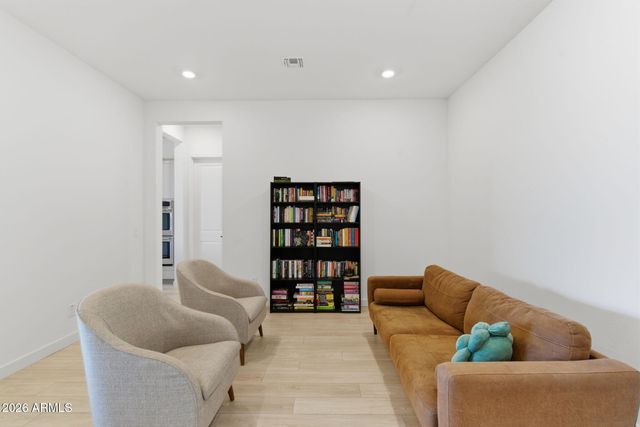 3736 W LODGE Drive, Laveen, AZ 85339