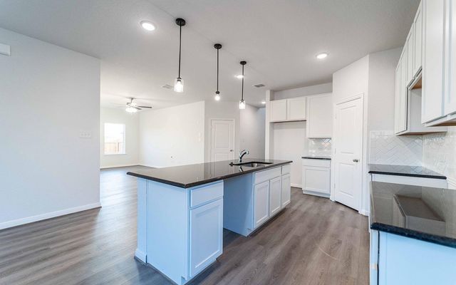 1224 Marvin GRV, Seguin, TX 78155