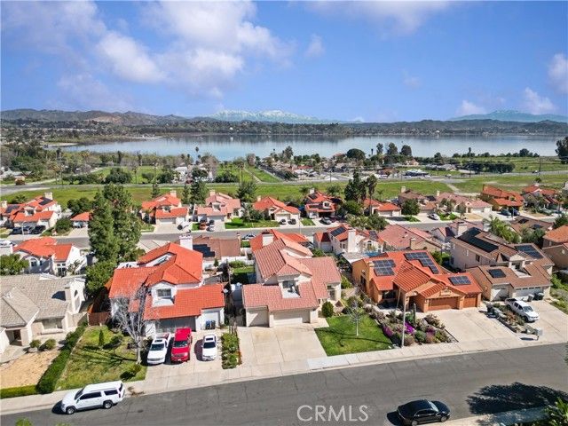 15660 Laguna, Lake Elsinore, CA 92530