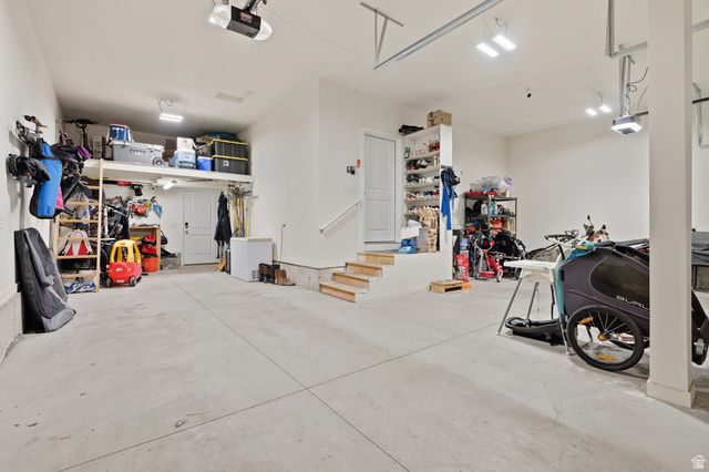 960 S 650 W, Farmington, UT 84025