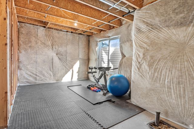 960 S 650 W, Farmington, UT 84025