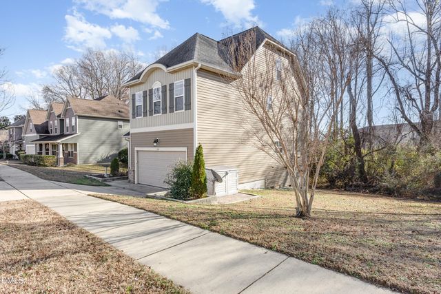 240 E Quailwood Drive, Fuquay Varina, NC 27526