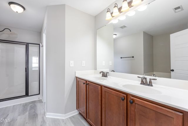 240 E Quailwood Drive, Fuquay Varina, NC 27526