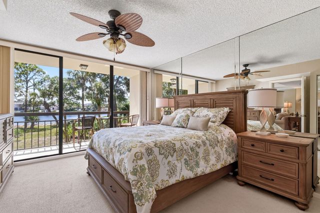 2101 Marina Isle Way 202, Jupiter, FL 33477