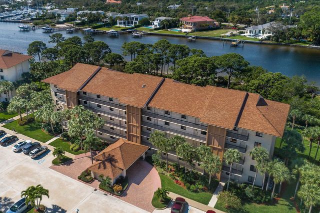 2101 Marina Isle Way 202, Jupiter, FL 33477