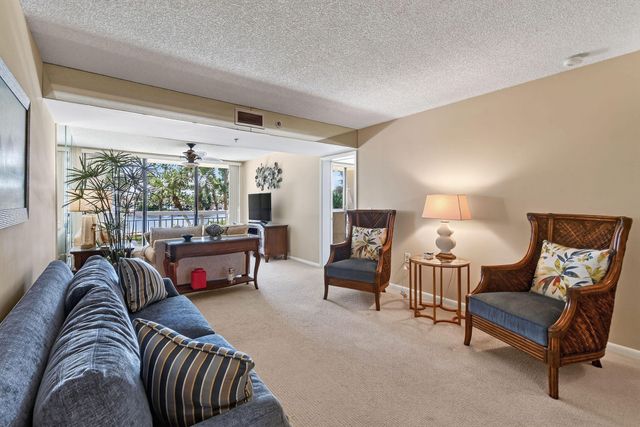 2101 Marina Isle Way 202, Jupiter, FL 33477
