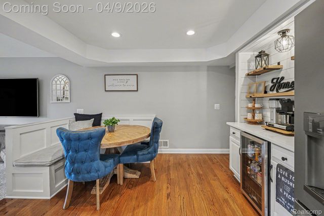 13827 Willow Court, Sterling Heights, MI 48313
