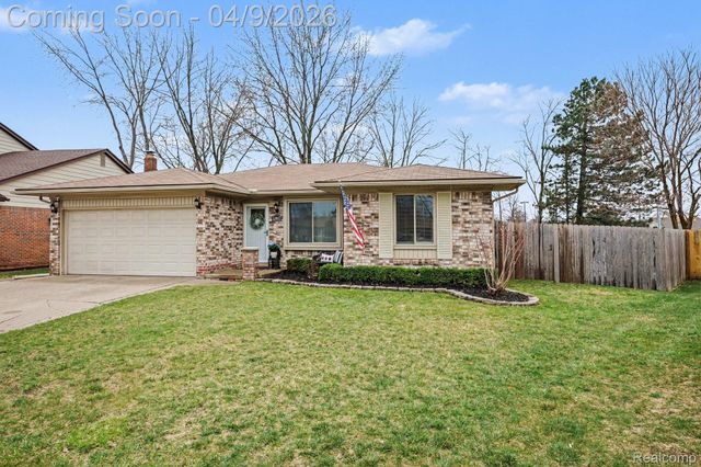13827 Willow Court, Sterling Heights, MI 48313