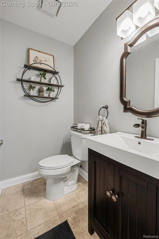 13827 Willow Court, Sterling Heights, MI 48313