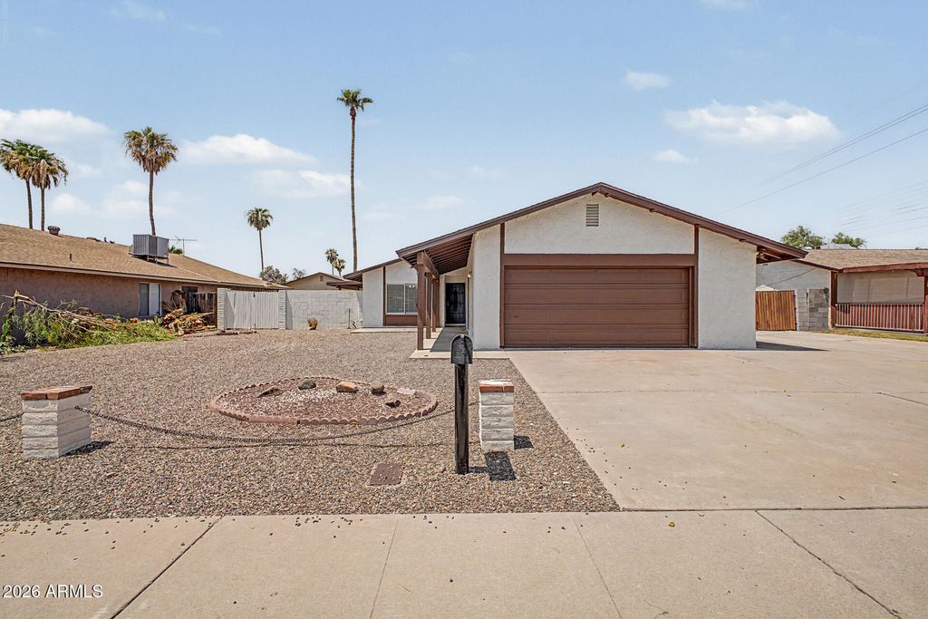 8934 N 55TH Drive, Glendale, AZ 85302