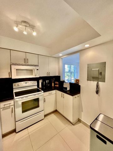 17570 Atlantic Blvd 416, Sunny Isles Beach, FL 33160