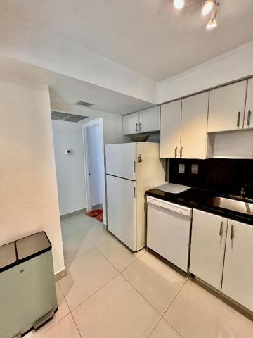 17570 Atlantic Blvd 416, Sunny Isles Beach, FL 33160