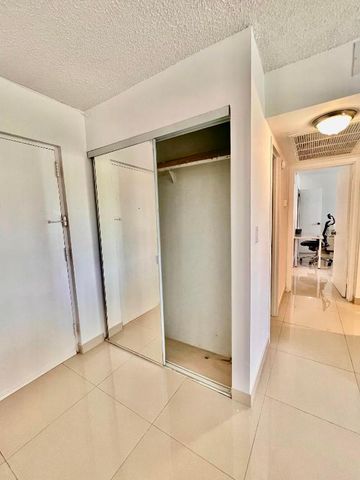 17570 Atlantic Blvd 416, Sunny Isles Beach, FL 33160