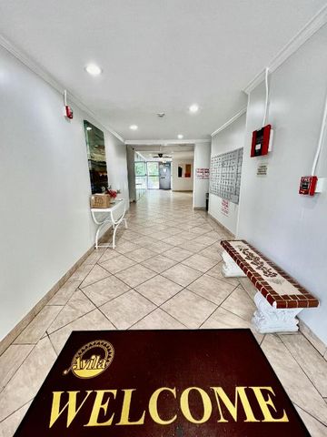 17570 Atlantic Blvd 416, Sunny Isles Beach, FL 33160