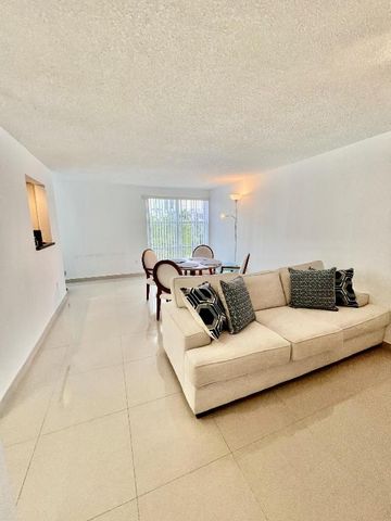 17570 Atlantic Blvd 416, Sunny Isles Beach, FL 33160