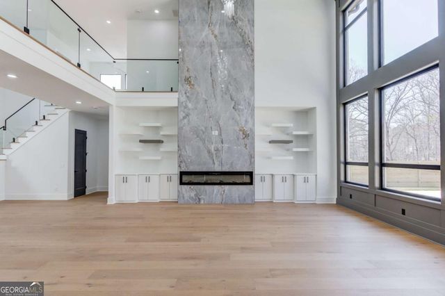 816 Riverside Road, Sugar Hill, GA 30518