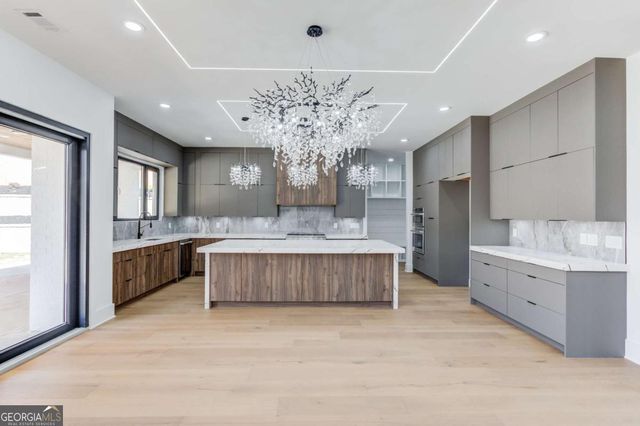 816 Riverside Road, Sugar Hill, GA 30518