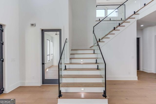 816 Riverside Road, Sugar Hill, GA 30518