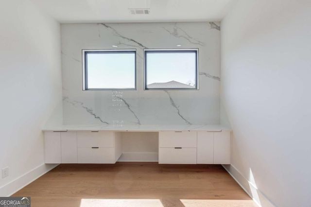 816 Riverside Road, Sugar Hill, GA 30518