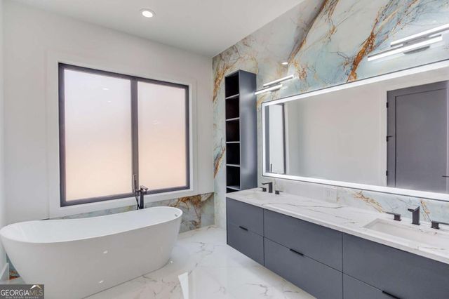 816 Riverside Road, Sugar Hill, GA 30518