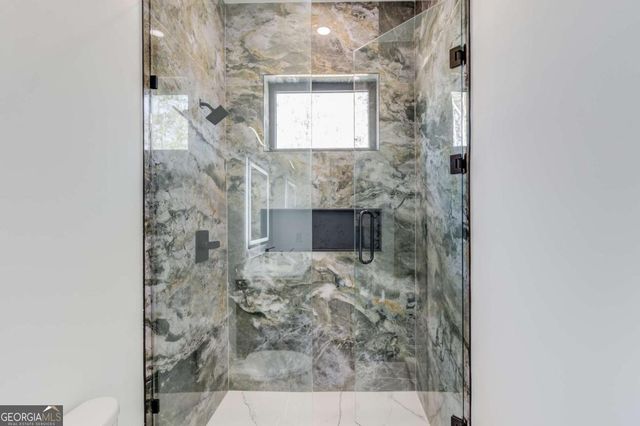 816 Riverside Road, Sugar Hill, GA 30518