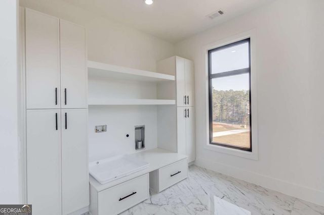 816 Riverside Road, Sugar Hill, GA 30518