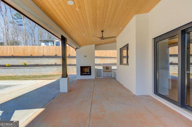 816 Riverside Road, Sugar Hill, GA 30518