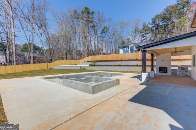 816 Riverside Road, Sugar Hill, GA 30518