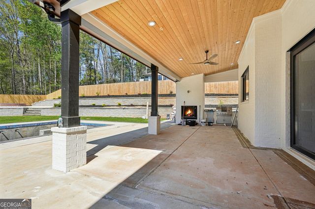 816 Riverside Road, Sugar Hill, GA 30518