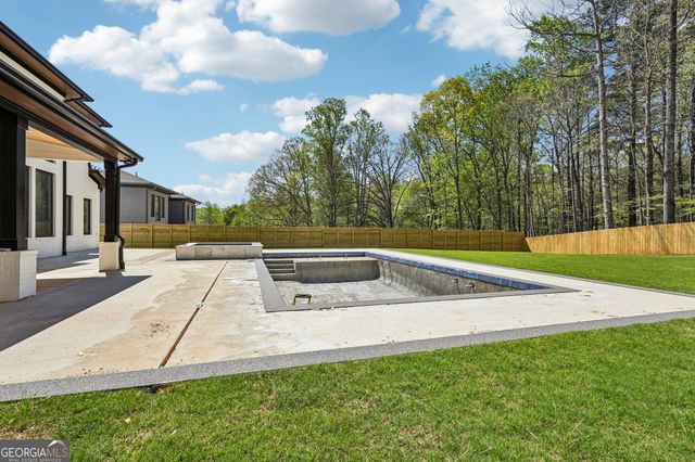 816 Riverside Road, Sugar Hill, GA 30518
