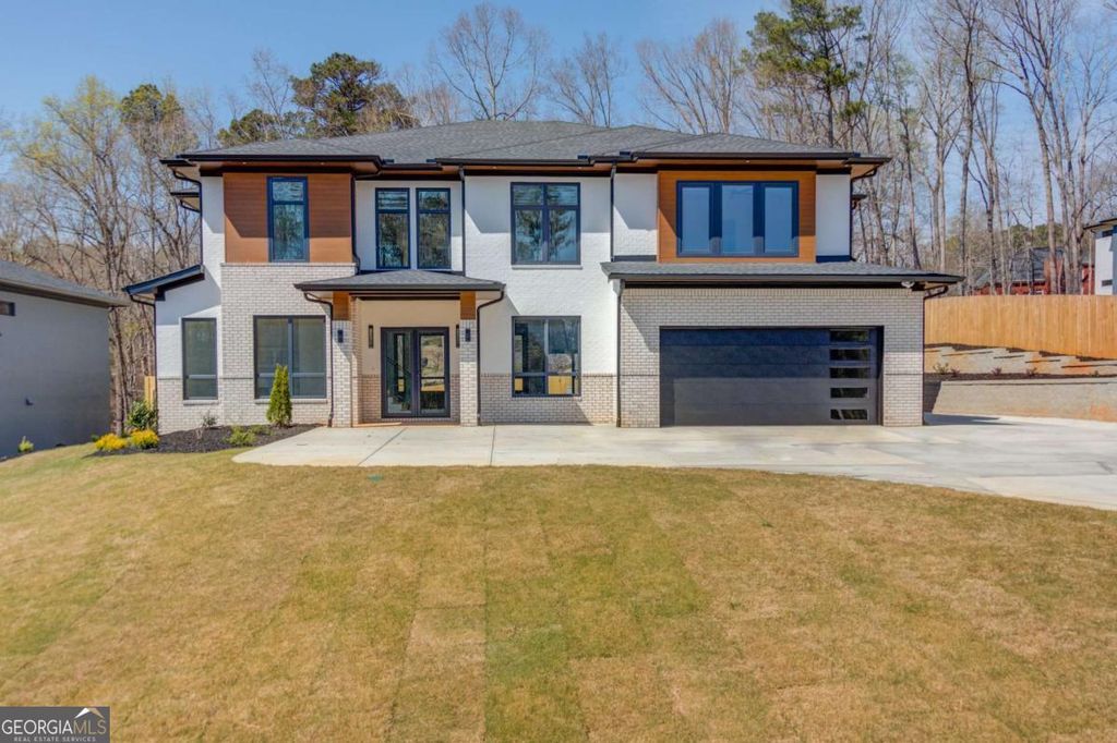 816 Riverside Road, Sugar Hill, GA 30518