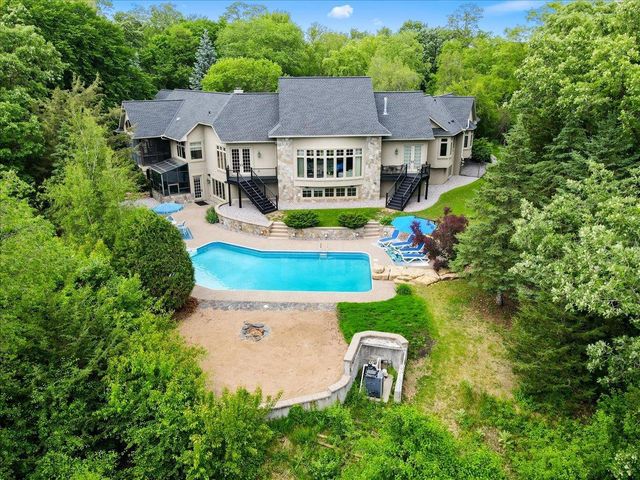 15270 Painters Lane Circle N, Stillwater, MN 55082