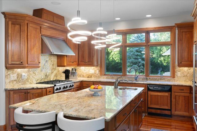 15270 Painters Lane Circle N, Stillwater, MN 55082