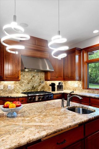 15270 Painters Lane Circle N, Stillwater, MN 55082