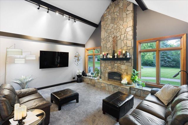 15270 Painters Lane Circle N, Stillwater, MN 55082