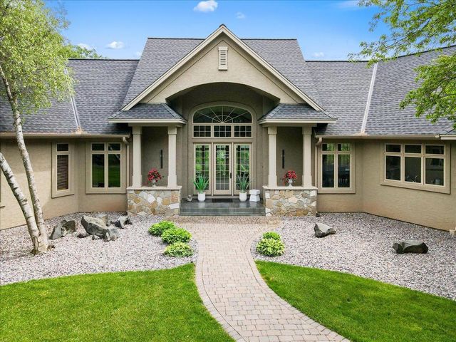 15270 Painters Lane Circle N, Stillwater, MN 55082
