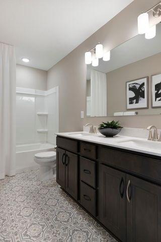 906 Woodlawn Avenue H, Saint Paul, MN 55116